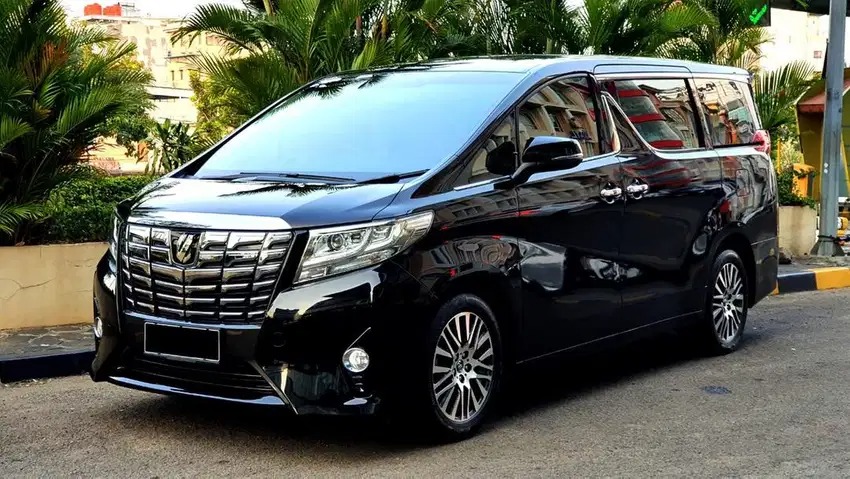3 Jasa Sewa Alphard Jogja Unggulan & Info Fasilitasnya