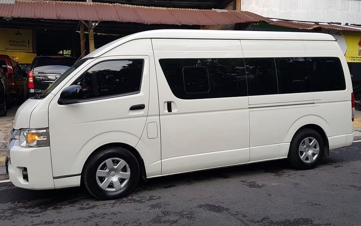 Sewa Hiace serang