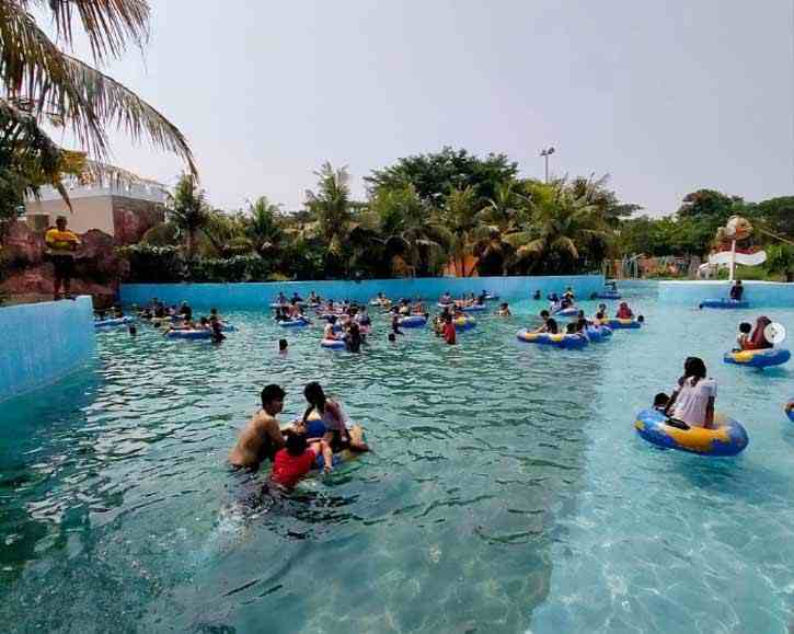 Rekomendasi Kolam Renang di Depok yang Seru untuk Wisata