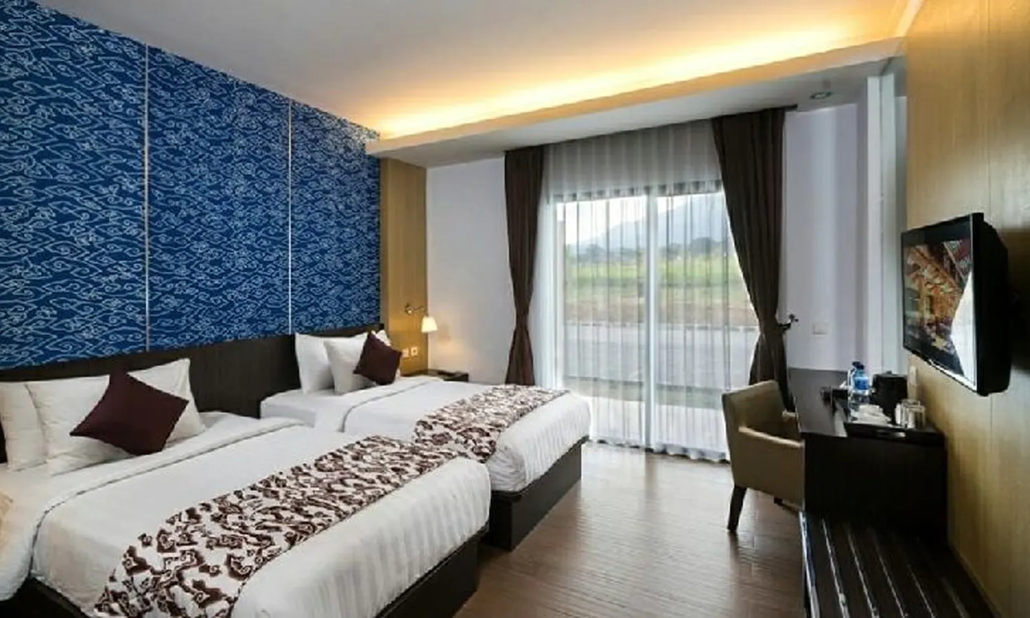 9 Rekomendasi Hotel di Kuningan, Fasilitas Mewah Cek Disini!