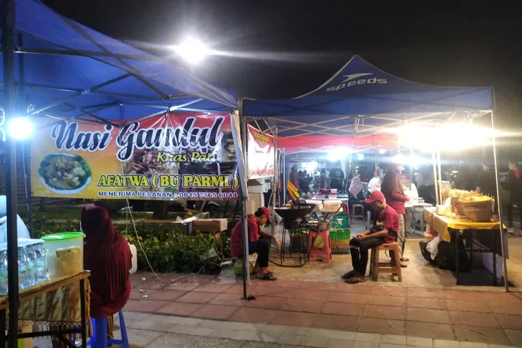 Awas Kepincut, Kuliner Malam di Pati Ini Ahli Mencuri Hati!