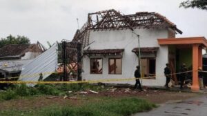 Rumah Polisi Meledak di Sumolawang Mojokerto, Dua Orang Meninggal Dunia