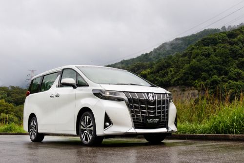 Harga Sewa Mobil Alphard